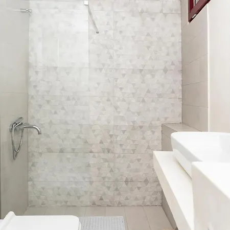 Katmar Homes Katerina נאפפליו